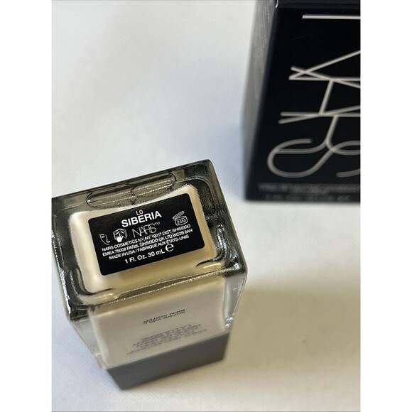 NARS Light Reflection Foundation 1 fl oz Light 0 Siberia New in Box - Picture 9 of 9